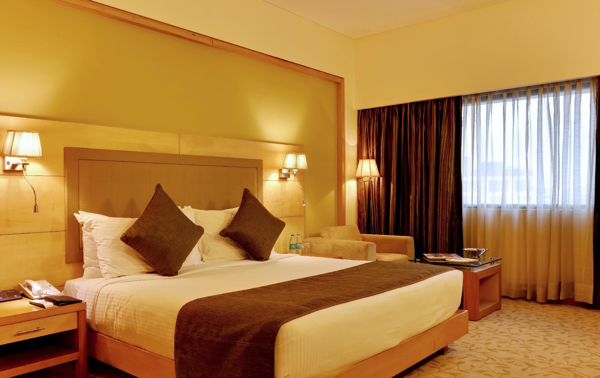 Hotel The Suryaa Nowe Delhi Zewnętrze zdjęcie A room at the Taj Bengal