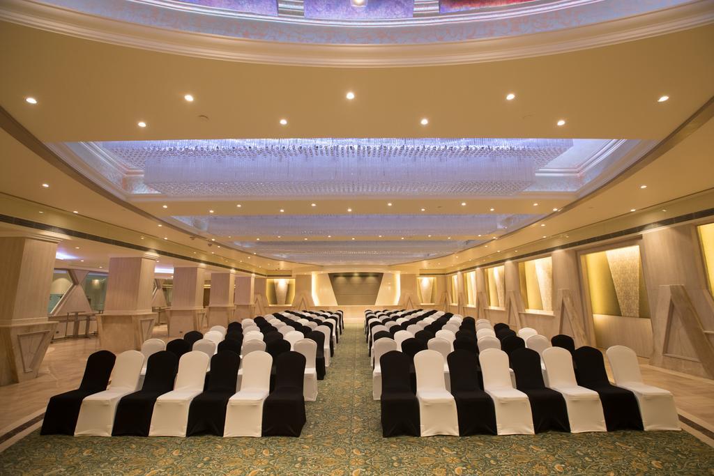 Hotel The Suryaa Nowe Delhi Zewnętrze zdjęcie The Grand Ballroom
